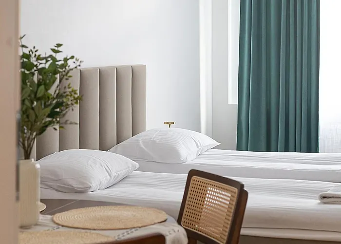 Rentplanet - Chmielna * وارسو