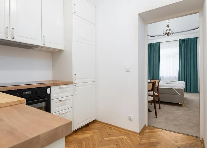 Rentplanet - Chmielna Апартаменты Варшава